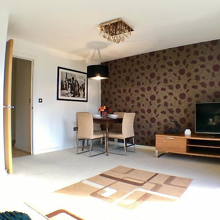 Luxurious Providence Apartment Maidenhead Luaran gambar