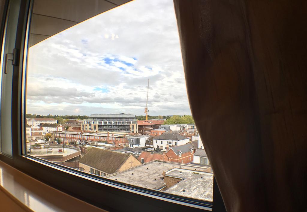Luxurious Providence Apartment Maidenhead Luaran gambar
