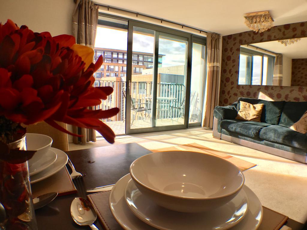 Luxurious Providence Apartment Maidenhead Luaran gambar