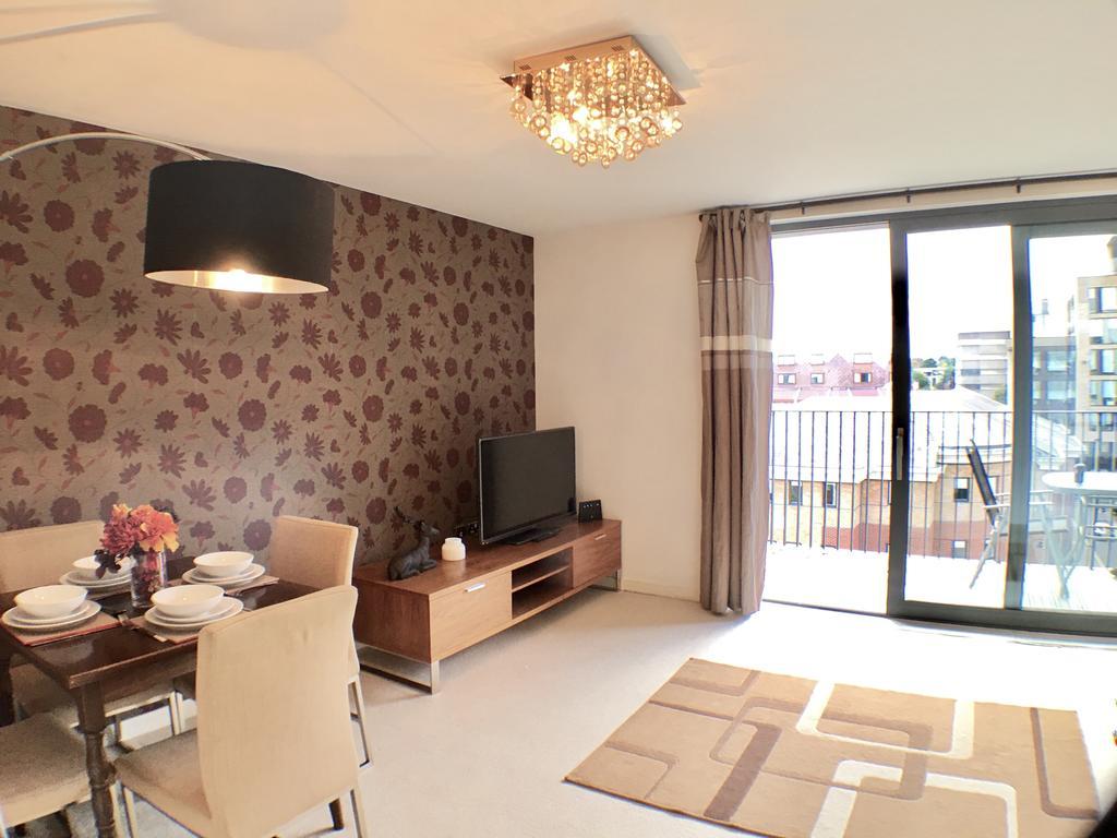 Luxurious Providence Apartment Maidenhead Luaran gambar